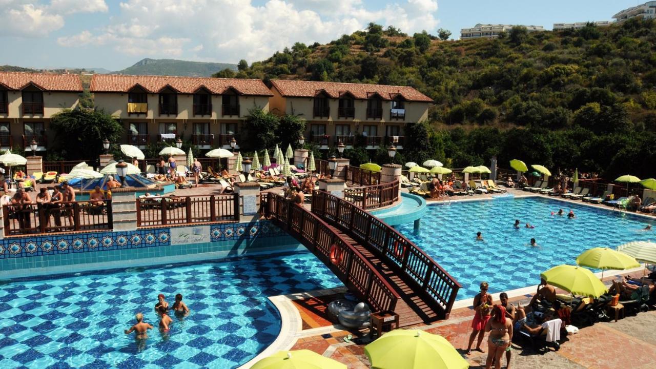 Noxinn Club Hotel Konaklı Exterior foto